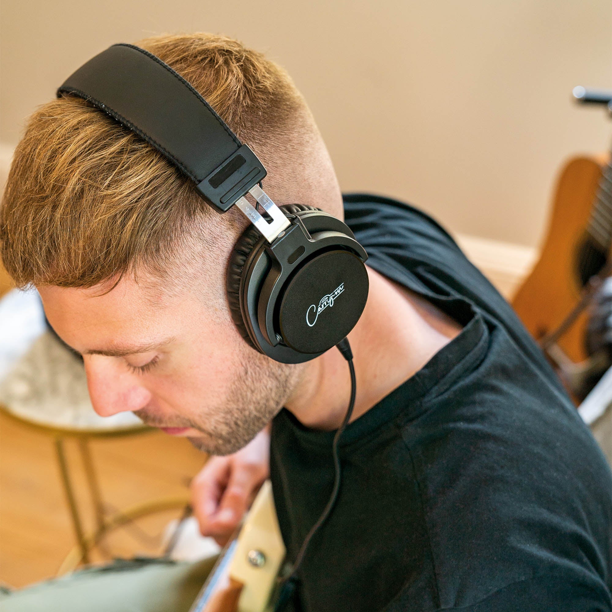 Carry-On SH-100 Folding Headphones#Colour_Black