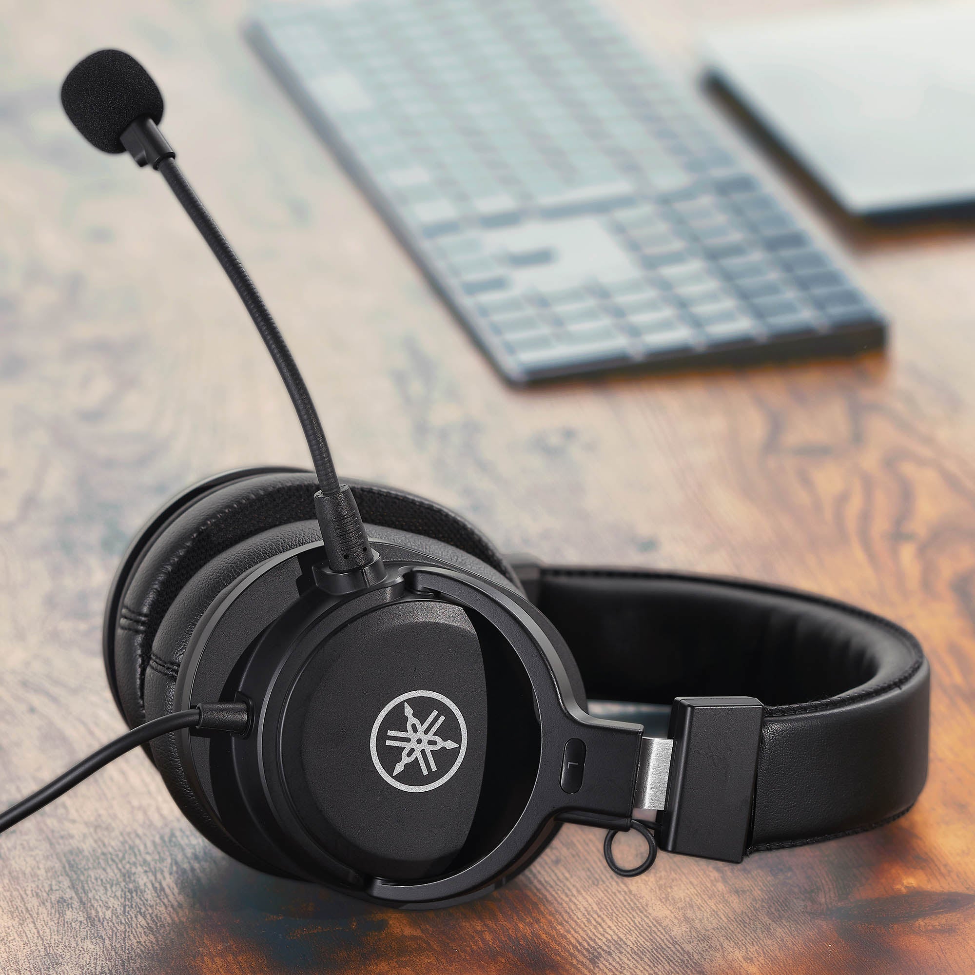 Yamaha YH-G01 Gaming Headset and Condenser Microphone