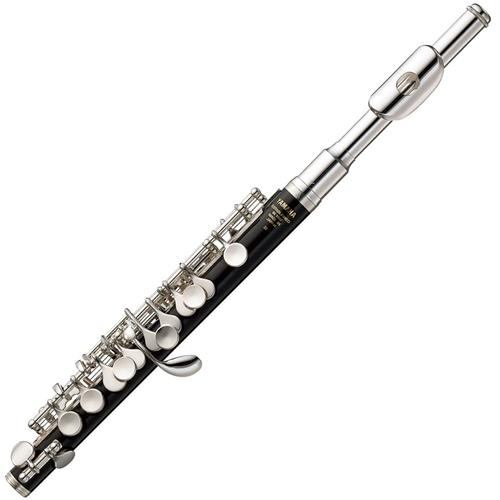 Yamaha YPC32 Piccolo Flutes