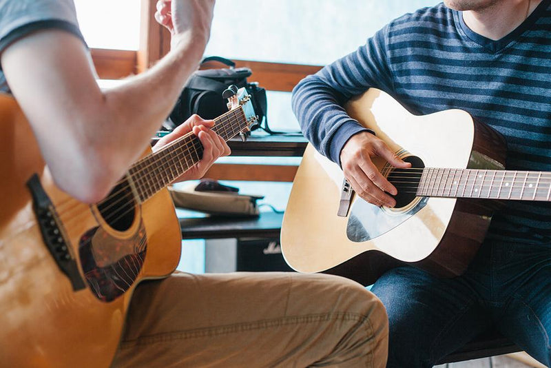 Students - How To Buy and What to Look for in Your First Guitar
