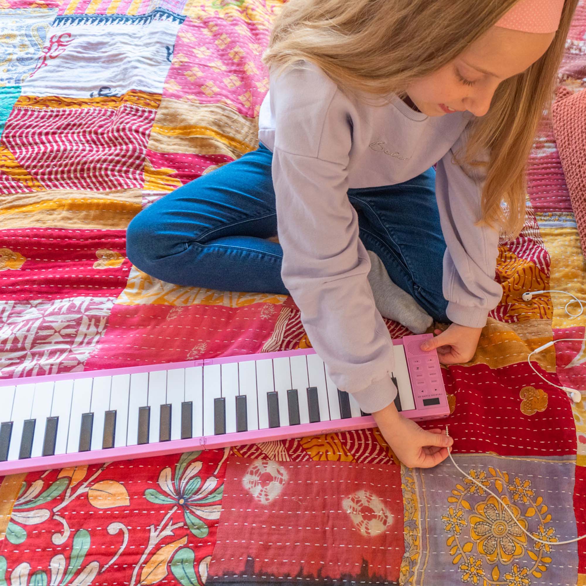 Carry-On 88 Key Folding Piano - Black#Colour_Pink