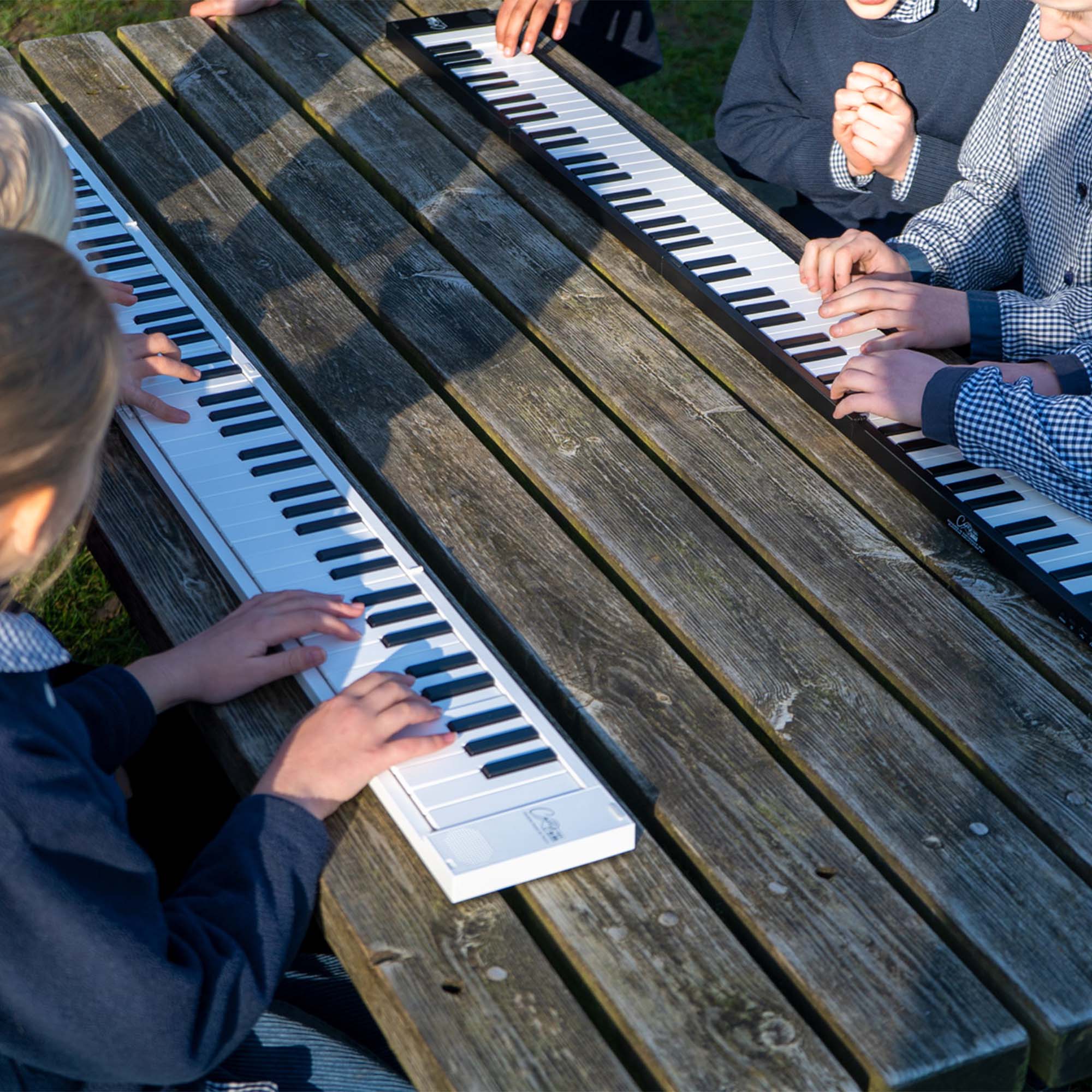 Carry-On 88 Key Touch Sensitive Folding Piano#Colour_White
