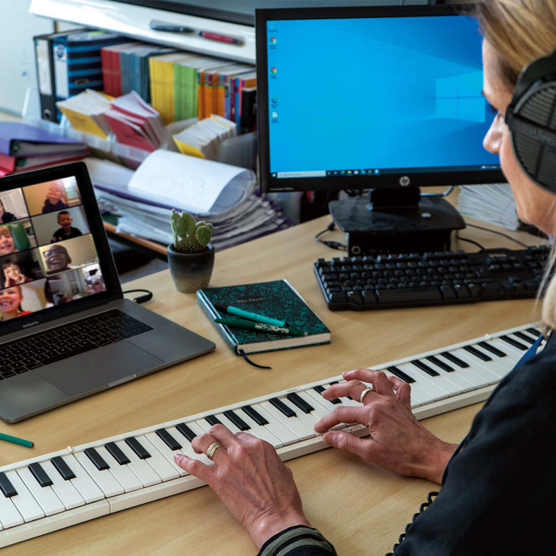 Carry-On 88 Key Touch Sensitive Folding Piano