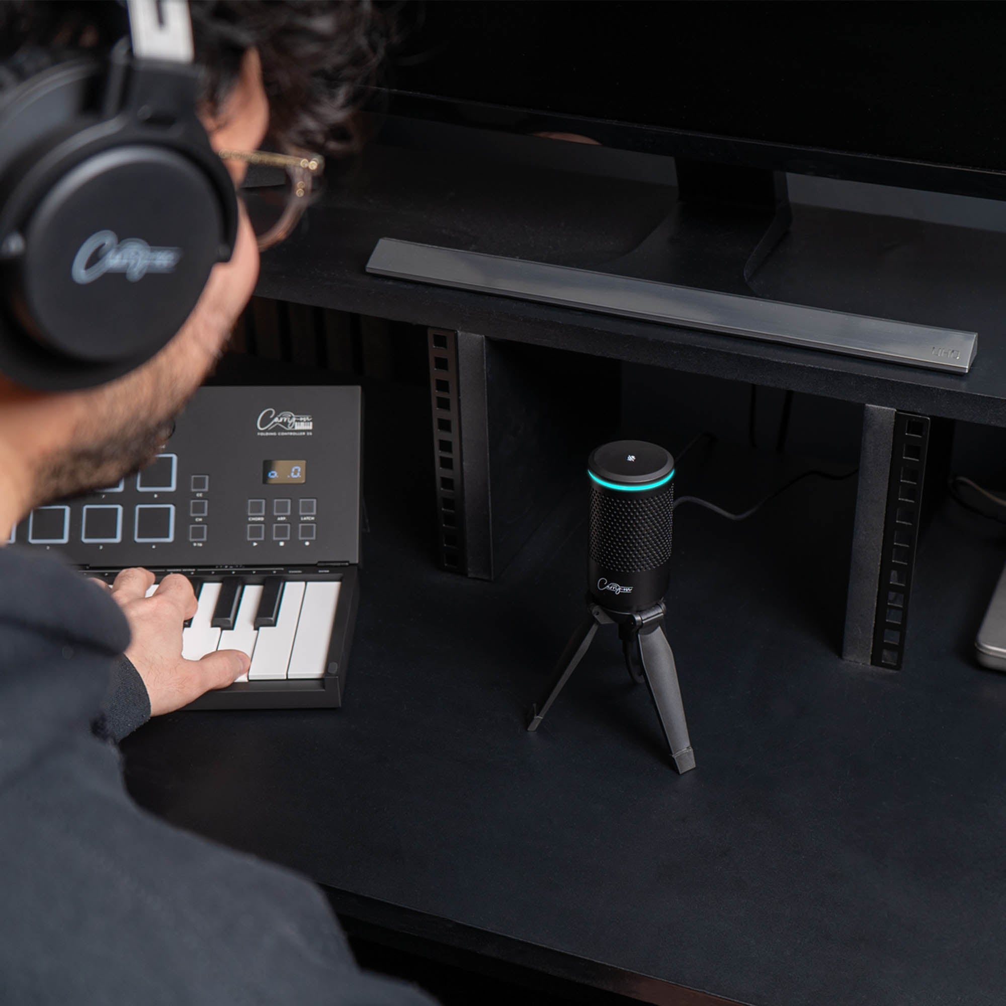 Carry-On Foldable USB Microphone#Colour_Black