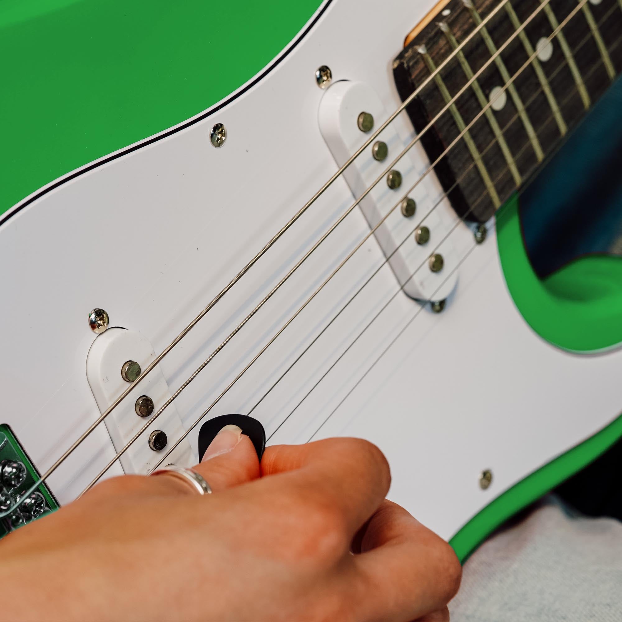 3rd Avenue 3/4 Size Electric Guitar Pack with Amp#Colour_Green